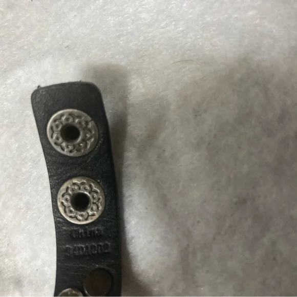 Frye Leather Cuff Bracelet Studded to correct pics - Picture 11 of 11